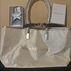 Michael Kors Tote & Belt and MK Hang Tag NWT